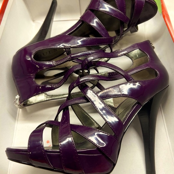 Guess- Purple Strappy Patent - Worn once on Carpet! 7M - Picture 5 of 8
